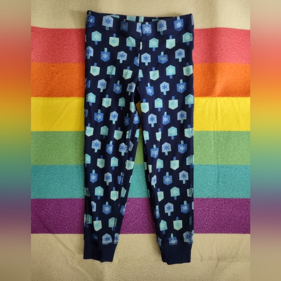 Primary 4-5 Spinning Dreidels PJs - Picture 6 of 8